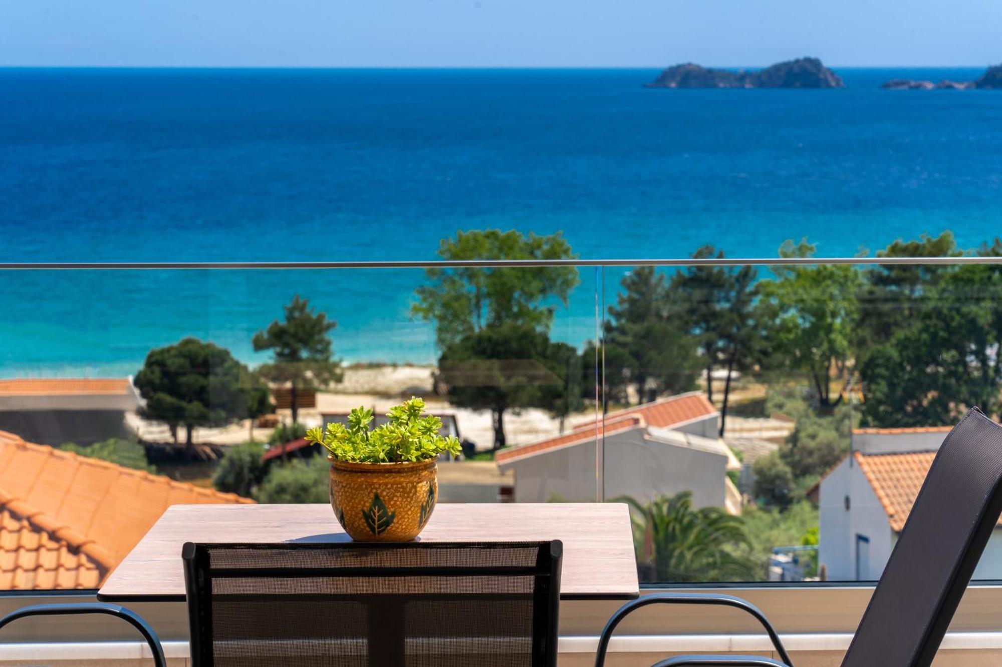 Villa Finikas Thassos Golden Beach クリッシ・アモウディア エクステリア 写真